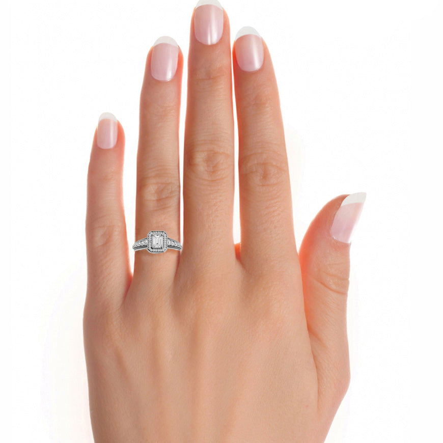 Amora Halo Ring